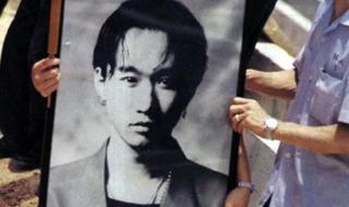 黄家驹死亡现场视频